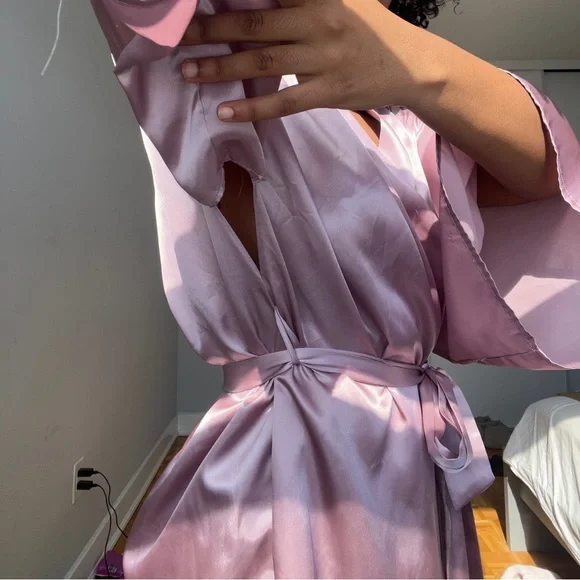 Pink/Purple Satin Robe - Picture 6 of 9